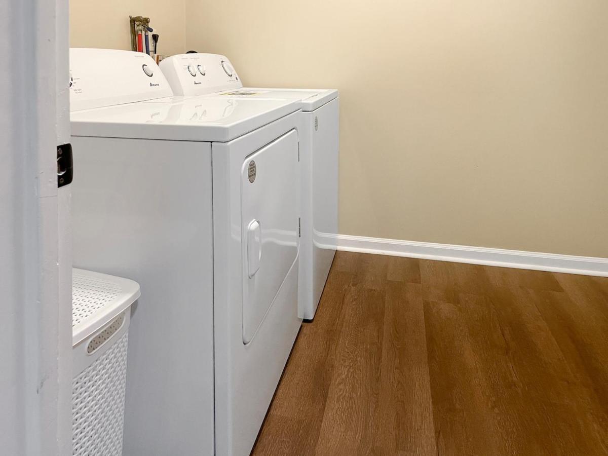 Ideal 2Br 1Ba Apartment Near Iup & More! 印地安那 外观 照片