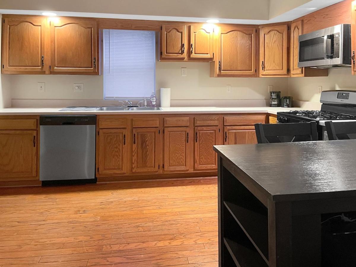 Ideal 2Br 1Ba Apartment Near Iup & More! 印地安那 外观 照片
